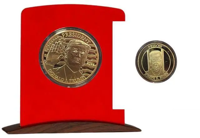Main image of Donald Trump 2024 Commemorative Coin Gold Collectible Display Case Certificate