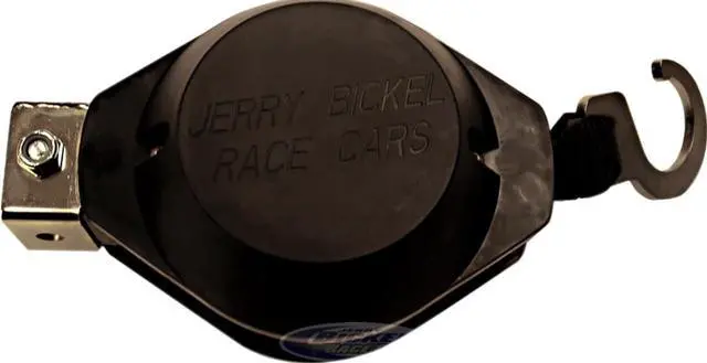 Main image of Retractable Tow Strap