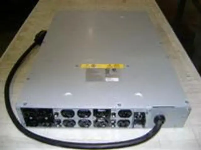 Main image of APC - Transformer ( rack-mountable ) - AC 208 V - 2U