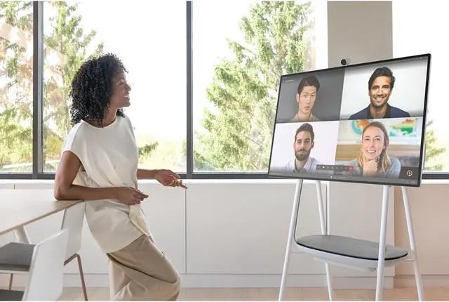 Alt view image 2 of 17 - APC Smart-UPS Charge Mobile Battery For Microsoft Surface Hub 2