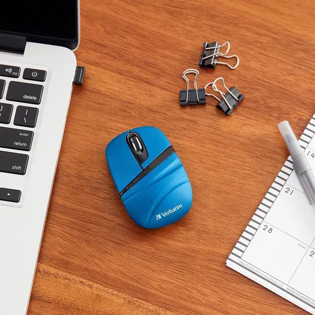 Main image of VERBATIM CORPORATION 70705 WIRELESS MINI MOUSE - BLUE