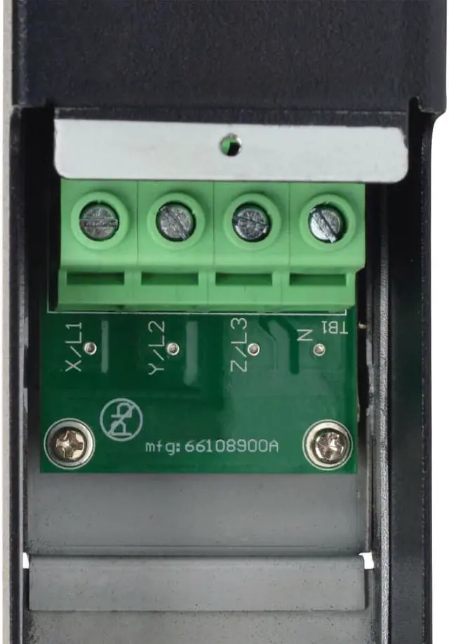 Alt view image 8 of 15 - PDU 28.8KW 3-PHASE SWITCHED