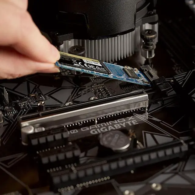 Alt view image 4 of 14 - VERBATIM 512GB VI3000 SSD