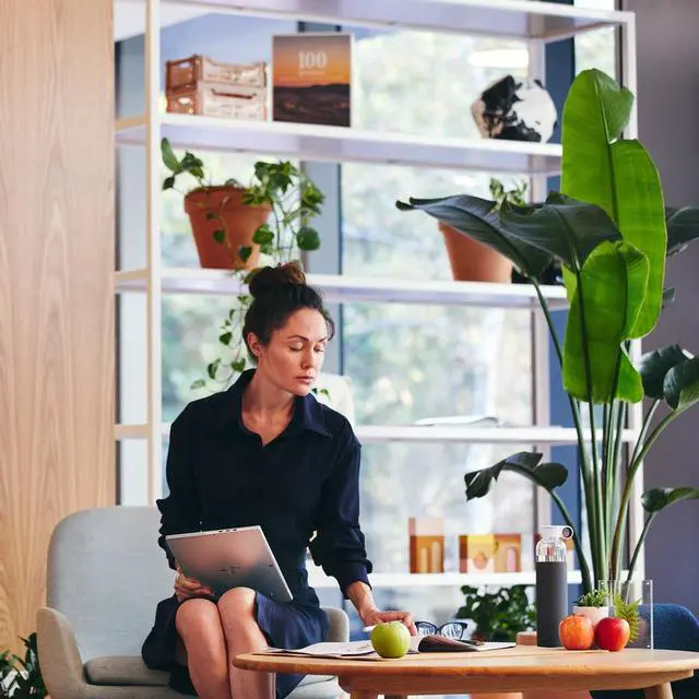 Alt view image 7 of 12 - HP Elite x2 G8 LTE Advanced 13" Detachable 2 in 1 Notebook - Intel Core i7 11th Gen i7-1185G7 Quad-core (4 Core) - 16 GB Total RAM - 512 GB SSD - Intel Chip - Intel Iris Xe Graphics - In-plane Sw