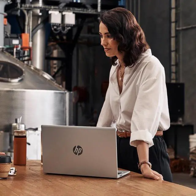 Alt view image 7 of 19 - HP Laptop ProBook 450 G9 Intel Core i3-1215U 8GB Memory 256 GB PCIe SSD Intel Iris Xe Graphics 15.6" Non-Touch Screen Windows 10 Pro (available through DG rights from Windows 11 Pro) 687P7UT#ABA