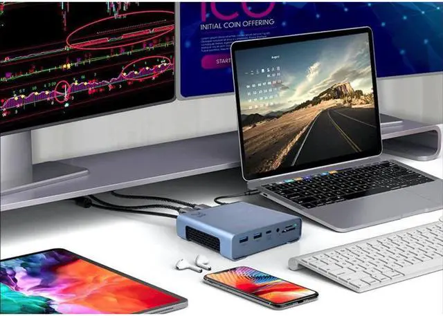 Alt view image 2 of 6 - SMK-Link USB-C Triple 4K Monitor Docking Station VP6970