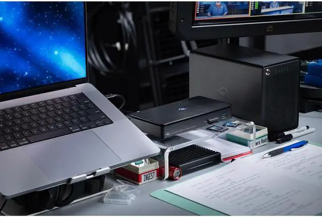Alt view image 4 of 14 - OWC Thunderbolt Pro Dock OWCTB3DKPRO