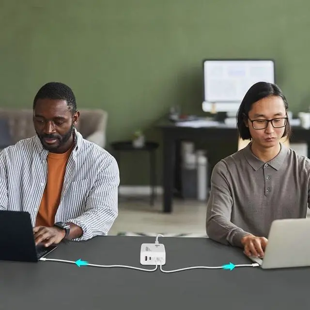 Alt view image 6 of 17 - SIIG 200W GaN PD Combo Charger 3C1A ACPW1V11S1