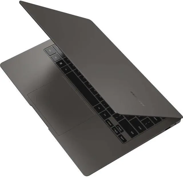 Alt view image 3 of 16 - Samsung Galaxy Book3 Ultra NP964XFH-XA2US 16" Notebook - 3K - 2880 x 1800 - Intel Core i7 13th Gen i7-13700H 2.40 GHz - Intel Evo Platform - 32 GB Total RAM - 32 GB On-board Memory - 1 TB SSD - G