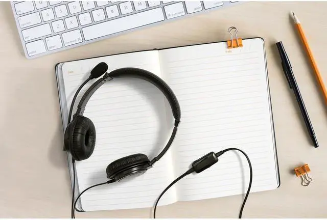 Alt view image 9 of 13 - kensington hi-fi usb headphones with mic & volume control button (k33065ww)