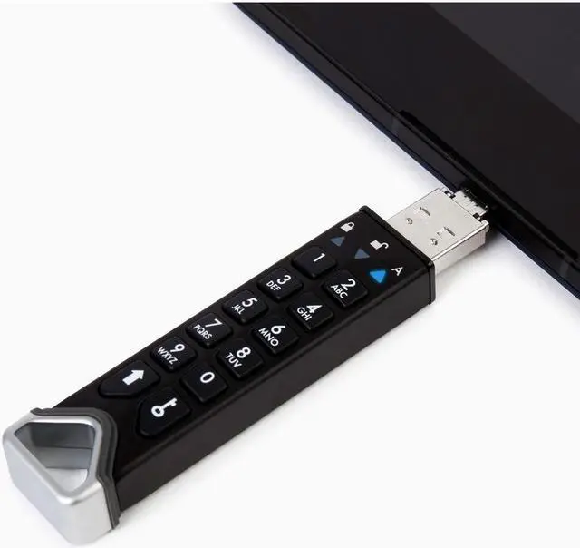 Alt view image 15 of 20 - Axiom 64GB USB 3.0 Flash Drive