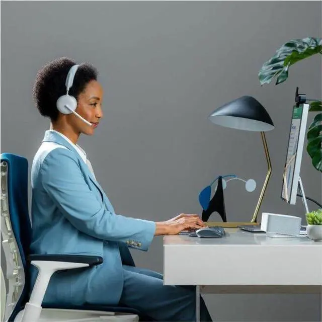 Alt view image 2 of 4 - Logitech Charging Stand for Zone Wireless 2 Headset 989-001175