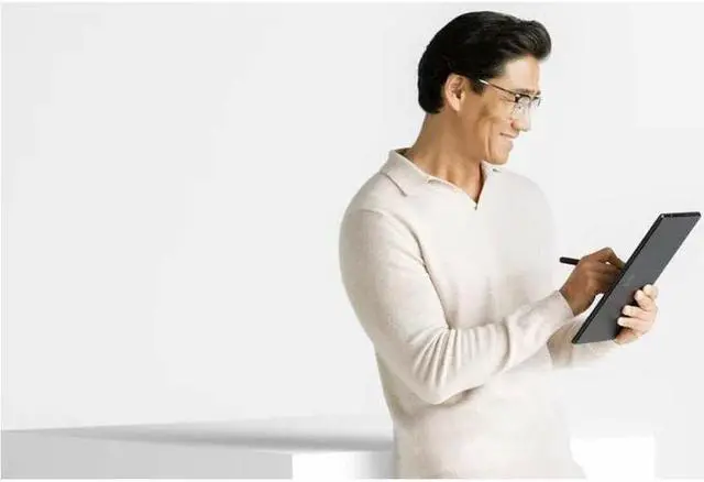 Alt view image 2 of 11 - Microsoft Surface Pro 10 Intel Core Ultra 5 135U 8GB Memory 256 GB SSD Intel Graphics 13.0" Touchscreen 2880 x 1920 Detachable 2-in-1 Laptop Windows 11 Pro 64-bit ZDR-00019