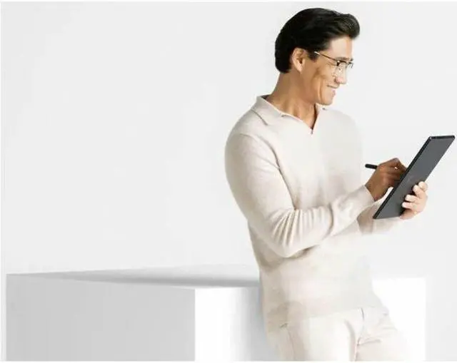 Alt view image 4 of 12 - Microsoft Surface Pro 10 Intel Core Ultra 7 165U 16GB Memory 512 GB SSD Intel Graphics 13.0" Touch Screen 2880 x 1920 Detachable 2-in-1 Laptop Windows 11 Pro 64-bit ZDW-00019