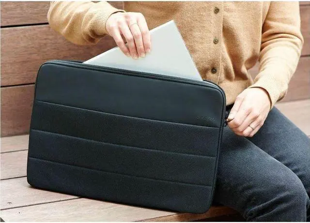 Alt view image 10 of 14 - Kensington 12" Carrying Case (Sleeve) for Notebook Black