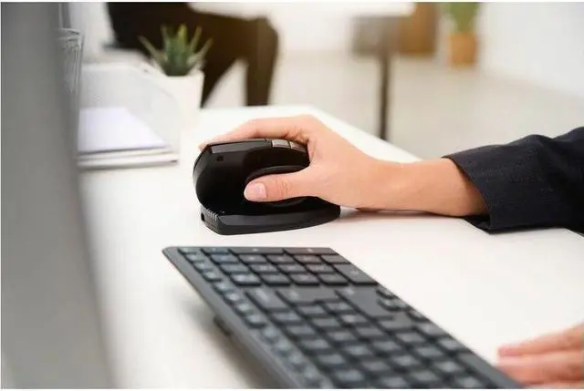 Alt view image 2 of 6 - Contour Unimouse (Right-Handed) - Wireless - 7 Button(s) - 6 Programmable Button(s) - Right-handed