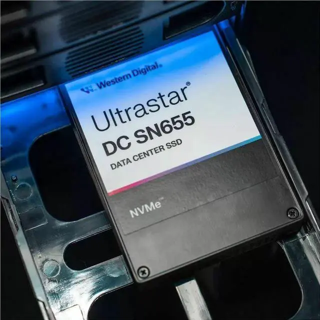 Alt view image 2 of 4 - Western Digital Ultrastar DC SN655 WUS5EC0B1ESP7Y3 30.72 TB Solid State Drive - U.3 15 mm Internal - PCI Express NVMe (PCI Express NVMe 4.0) - Read Intensive - Server, Data Center Device Supported - 1