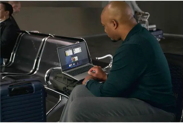 Alt view image 6 of 8 - HP EliteBook 1040 G11 14" Notebook - WUXGA - Intel Core Ultra 5 125H - vPro Technology - 16 GB - 512 GB SSD - English Keyboard - Intel Chip - 1920 x 1200 - Windows 11 Pro - Intel Arc Graphics - I