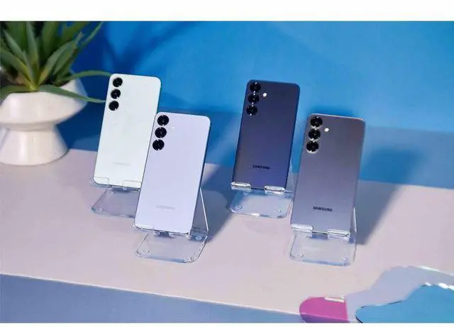 Alt view image 6 of 7 - Samsung Galaxy S25+ SM-S936U1 256 GB Smartphone - 6.7" Dynamic AMOLED 2X QHD+ 3120 x 1440 - Octa-core (OryonDual-core (2 Core) 4.47 GHz + Oryon Hexa-core (6 Core) 3.53 GHz - 12 GB RAM - Android 1