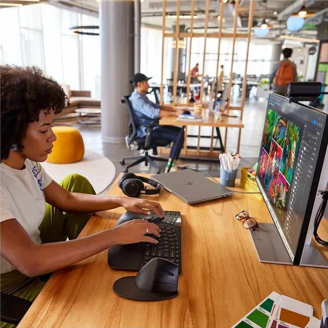 Alt view image 6 of 8 - HP ZBook Power G11 A 16" Mobile Workstation - WQXGA - AMD Ryzen 7 8845HS - 32 GB - 1 TB SSD - English Keyboard - AMD Chip - 2560 x 1600 - Windows 11 Pro - NVIDIA RTX 2000 Ada Generation with 8 GB