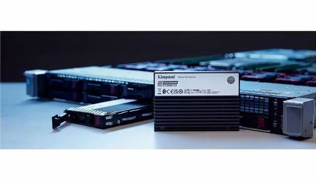 Alt view image 3 of 11 - Kingston SEDC3000ME/7T6 DC3000ME 7.68 TB Solid State Drive - 2.5" Internal - U.2 (PCI Express NVMe 5.0 x4) - Server, Data Center Device Supported-1 DWPD- 14016 TB TBW - 256-bit AES Encryption Standard