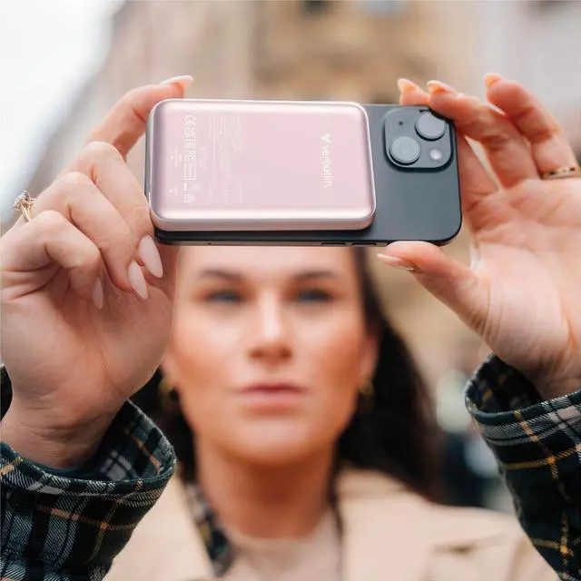 Alt view image 4 of 8 - Verbatim Charge 'n' Go Magnetic Wireless Power Bank 10000 mAh - Pink - 10000 mAh - 20 W - USB Type-C Connector - 1 x USB - Pink