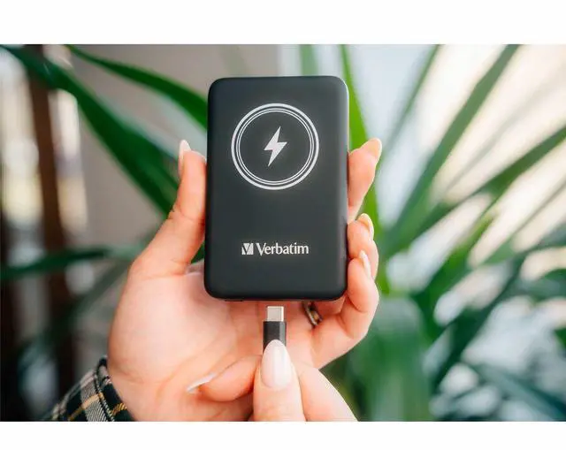 Alt view image 5 of 8 - Verbatim Charge 'n' Go Magnetic Wireless Power Bank 10000 mAh - Black - For Smartphone - Lithium Polymer (Li-Polymer) - 10000 mAh - 15 W - 2.40 A, 2.22 A, 1.67 A - 5 V DC, 9 V DC, 12 V DC Ou
