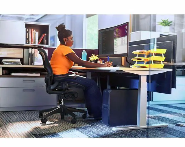 Alt view image 4 of 7 - HP Z8 Fury G5 Workstation - 1x Intel Xeon w5-3535X - 16GB - 512GB SSD - Intel W790 Chip - Windows 11 Pro - NVIDIA RTX 2000 Ada Generation 16 GB Graphics - Gigabit Ethernet  BG9C4UT#ABA