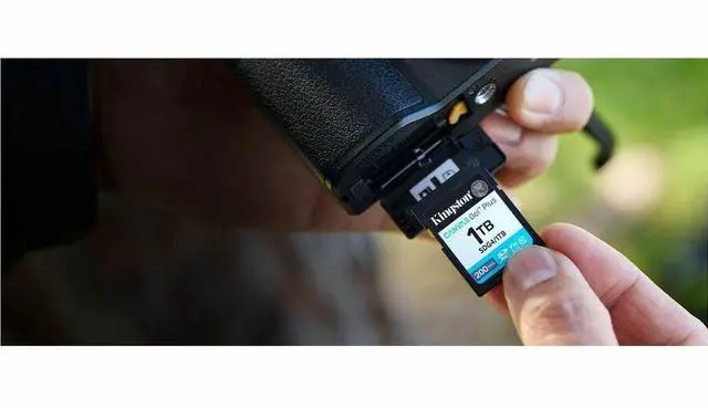 Alt view image 7 of 7 - Kingston SDXC Canvas Go Plus (SDG4) Flash Memory Card 1TB