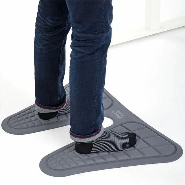 Alt view image 3 of 5 - Humanscale Monarch Floor Mat - Workstation - 29" Width x 0.800" Depth - Gray MONARCH-G