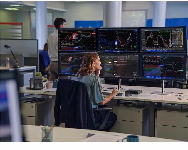 Alt view image 13 of 14 - HP EliteDesk 8 G1i Desktop Mini - Intel Core Ultra 5 235T - vPro Technology - 16GB - 256GB SSD - Intel Q870 Chip - Windows 11 Pro - IEEE 802.11be - 90W BQ4B5UT#ABA