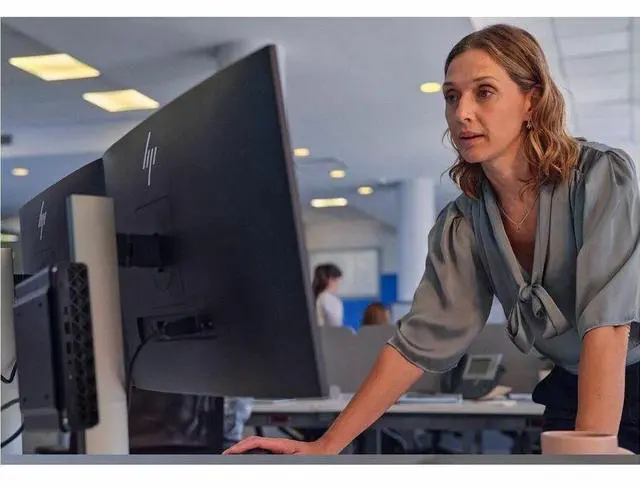 Alt view image 3 of 6 - HP EliteDesk 8 G1i Mini PC - Intel Core Ultra 9 285T (1.40 GHz) - vPro Technology - 64 GB - 1 TB SSD - Windows 11 Pro - IEEE 802.11be - 90W  BQ4C4UT#ABA