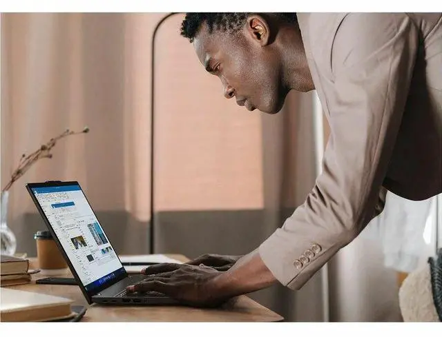 Alt view image 5 of 7 - Lenovo ThinkPad T16 Gen 4 21QE005NUS 16" Touchscreen Notebook - WUXGA - Intel Core Ultra 7 255U - 32 GB - 512 GB SSD - English Keyboard - Black - Intel Chip - 1920 x 1200 - Windows 11 Pro - Intel