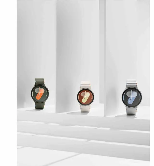 Alt view image 4 of 7 - Samsung Galaxy Watch7 44mm, Silver, LTE - 44.4 mm - 44.4 mm - Heart Rate Monitor - Camera - Heart Rate, Sleep Quality, Steps Taken1.60 GHz - 21.10 GB - 1.5" - Super AMOLED - Wear OS - Bluetooth -