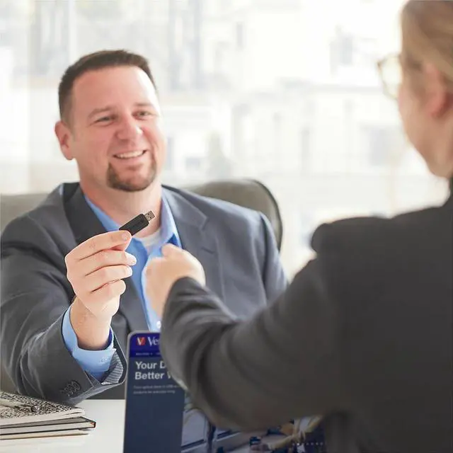 Alt view image 14 of 15 - Verbatim 16GB Pinstripe Retractable USB 2.0 Flash Drive - 5 Pack - Multicolor