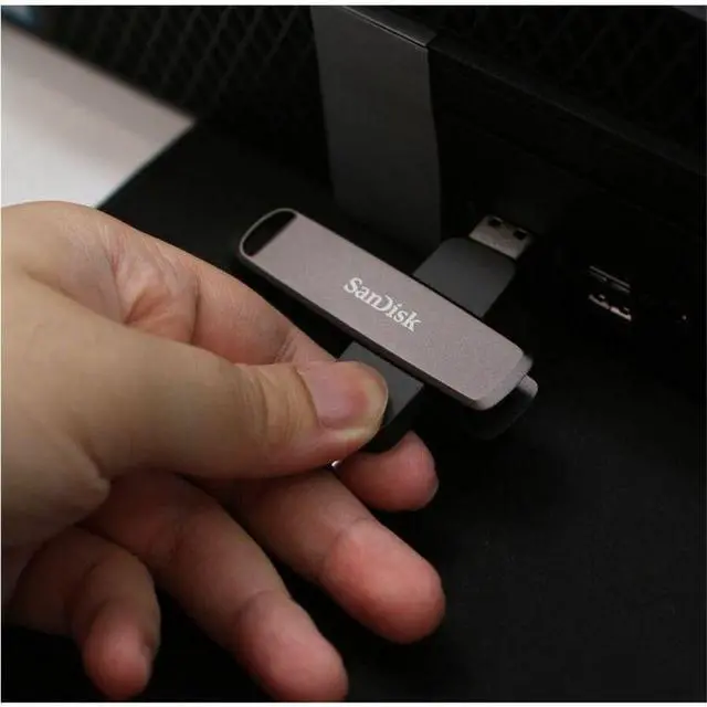 Alt view image 11 of 13 - SANDISK Extreme PRO Dual Drive High-Performance USB Type-A and USB Type-C Flash Drive, 1TB