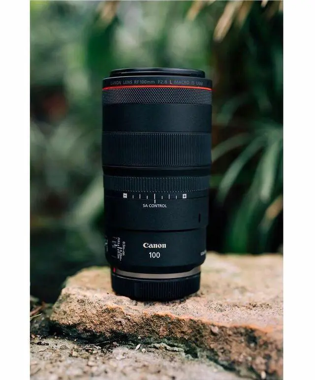 Alt view image 16 of 19 - Canon RF 100mm f/2.8L Macro IS USM Lens