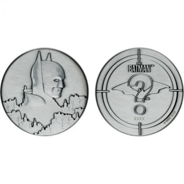 Alt view image 4 of 5 - DC The Batman - Limited Edition Medallion