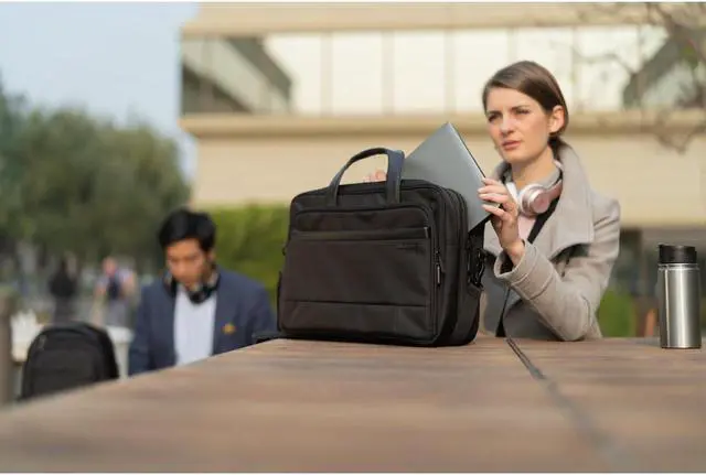 Alt view image 4 of 20 - Kensington Contour Carrying Case (Briefcase) For 15.6" Notebook