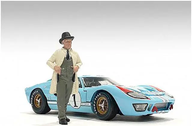 Main image of "Race Day 2" Figurine II for 1/24 Scale Models by American Diorama