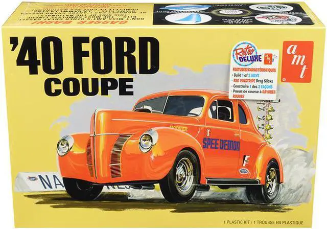 Main image of Skill 2 Model Kit 1940 Ford Coupe 3 in 1 Kit 1/25 Scale Model by AMT