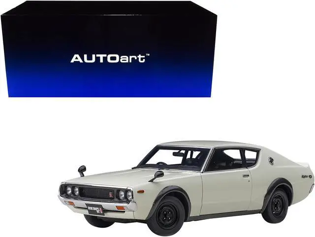 Main image of Nissan Skyline 2000GT-R (KPGC110) RHD (Right Hand Drive) White 1/18 Model Car by Autoart