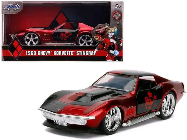 Alt view image 6 of 7 - 1969 Chevrolet Corvette Stingray "Harley Quinn" "DC Comics" "Hollywood Rides" Series 1/32 Diecast Model Car by Jada