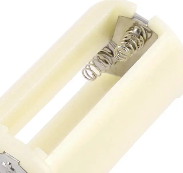 Alt view image 2 of 2 - Plastic Parallel Connection 3 x 1.5V AA Battery Holder Storage Box