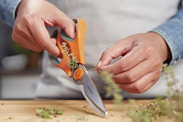 Alt view image 3 of 20 - Fiskars 510041-1001 All Purpose Kitchen Shears