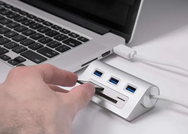 Alt view image 8 of 20 - Sabrent 3 Port Usb 3.0 Hub With Cf/Sd/Tf Card Reader