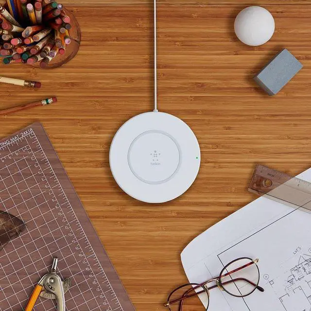 Alt view image 10 of 20 - Belkin BOOST UP Wireless Charging Pad for iPhone X, iPhone 8 Plus, iPhone 8