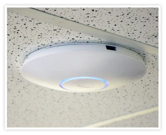 Alt view image 3 of 5 - Ubiquiti Networks UniFi UAP-PRO Enterprise WiFi System GigE Dual-Band Access Point