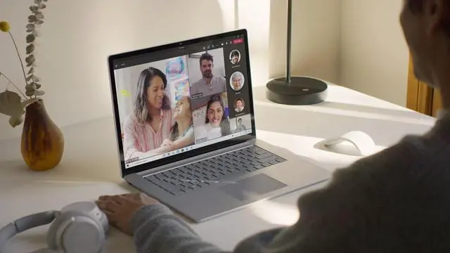 Alt view image 9 of 9 - Microsoft Laptop Surface Laptop 4 Intel Core i5-1145G7 8GB Memory 512 GB SSD Intel Iris Xe Graphics 13.5" Touch Screen Windows 10 Pro 5BV-00035