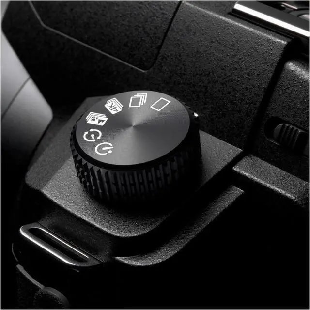 Alt view image 18 of 20 - Panasonic Lumix DC-FZ1000 II Digital Camera DC-FZ1000M2